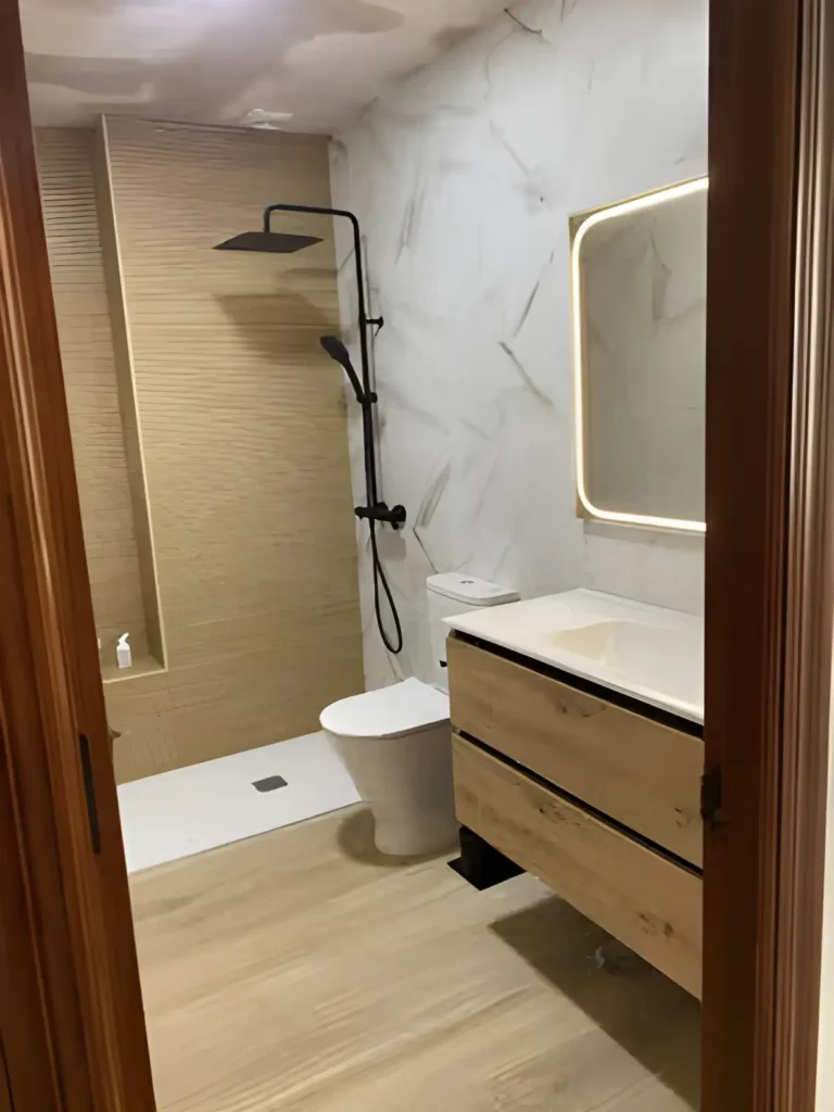 Reforma completa de baño realizada en Toledo